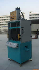 塑料制品生產(chǎn)中的關(guān)鍵設(shè)備 鼓包機(jī)、熱壓成型機(jī)、塑料制品整切機(jī)與空氣彈簧熱壓平板機(jī)